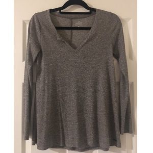 long sleeve v-neck from hollister